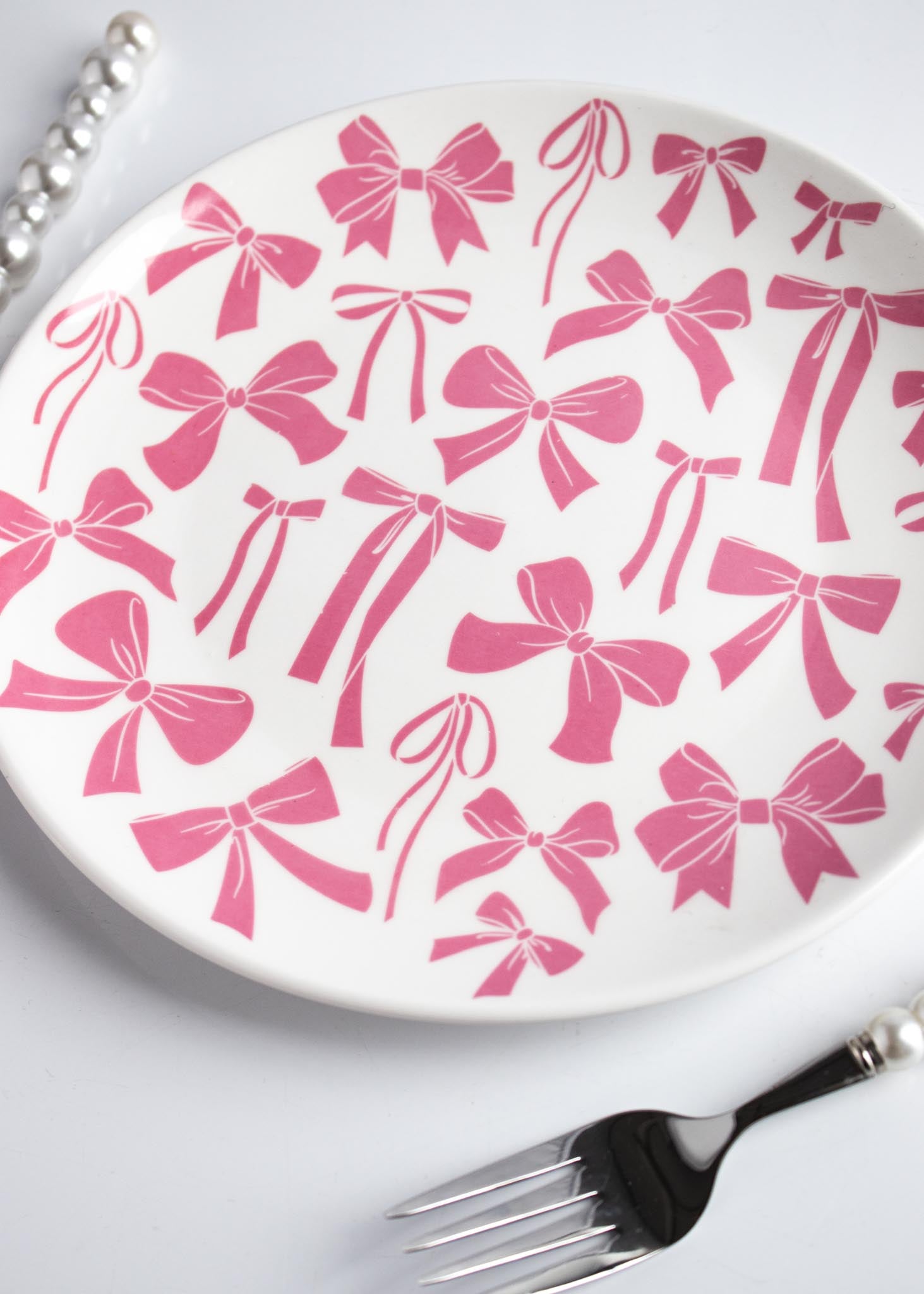 DINNER PLATE - PINK BOWS